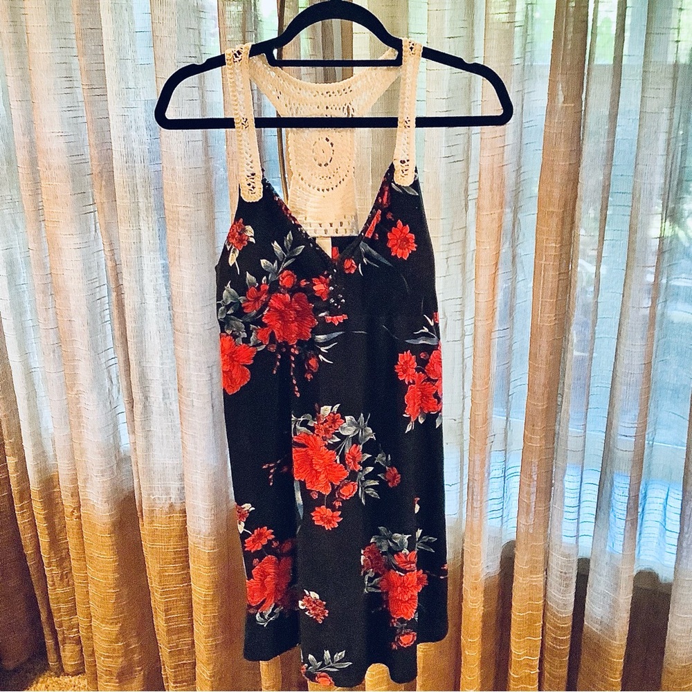 No-Bo Floral Sleeveless SunDress with Crochet Straps and back Large 11-13 jr